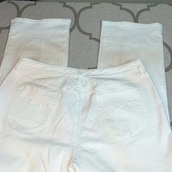 Chico’s Platinum Denim Quartz Original Fit Ombré Jeans, 16 short - Picture 3 of 15